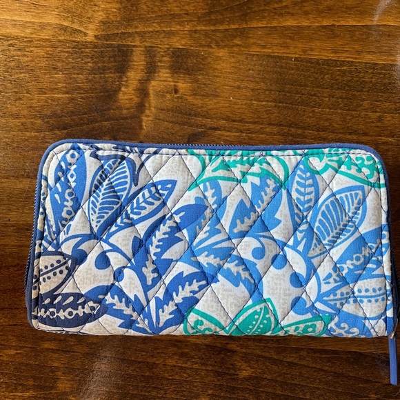 Vera Bradley Wallet - Picture 2 of 3